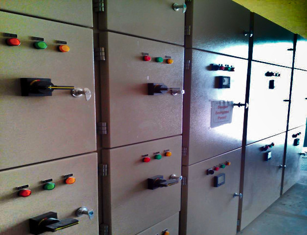 Low voltage switchgear 2 with capacitor bank for SMMI feed mills