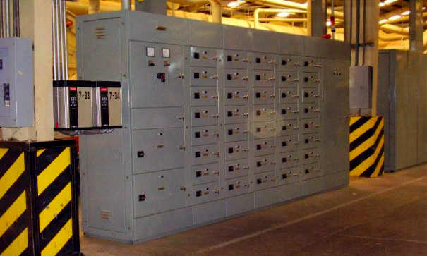 Motor control center for the ULT project